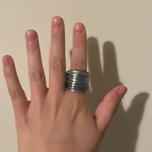 Silver and Blue Striped Women's Ring Size 8 - Picture 5 of 5